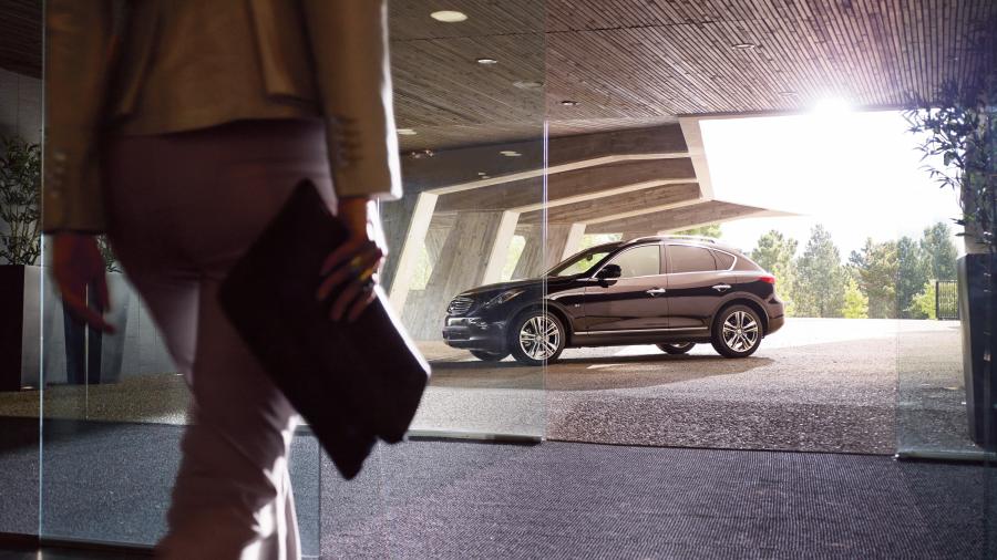  Infiniti QX50 2014 года  (фото 3 из 38)